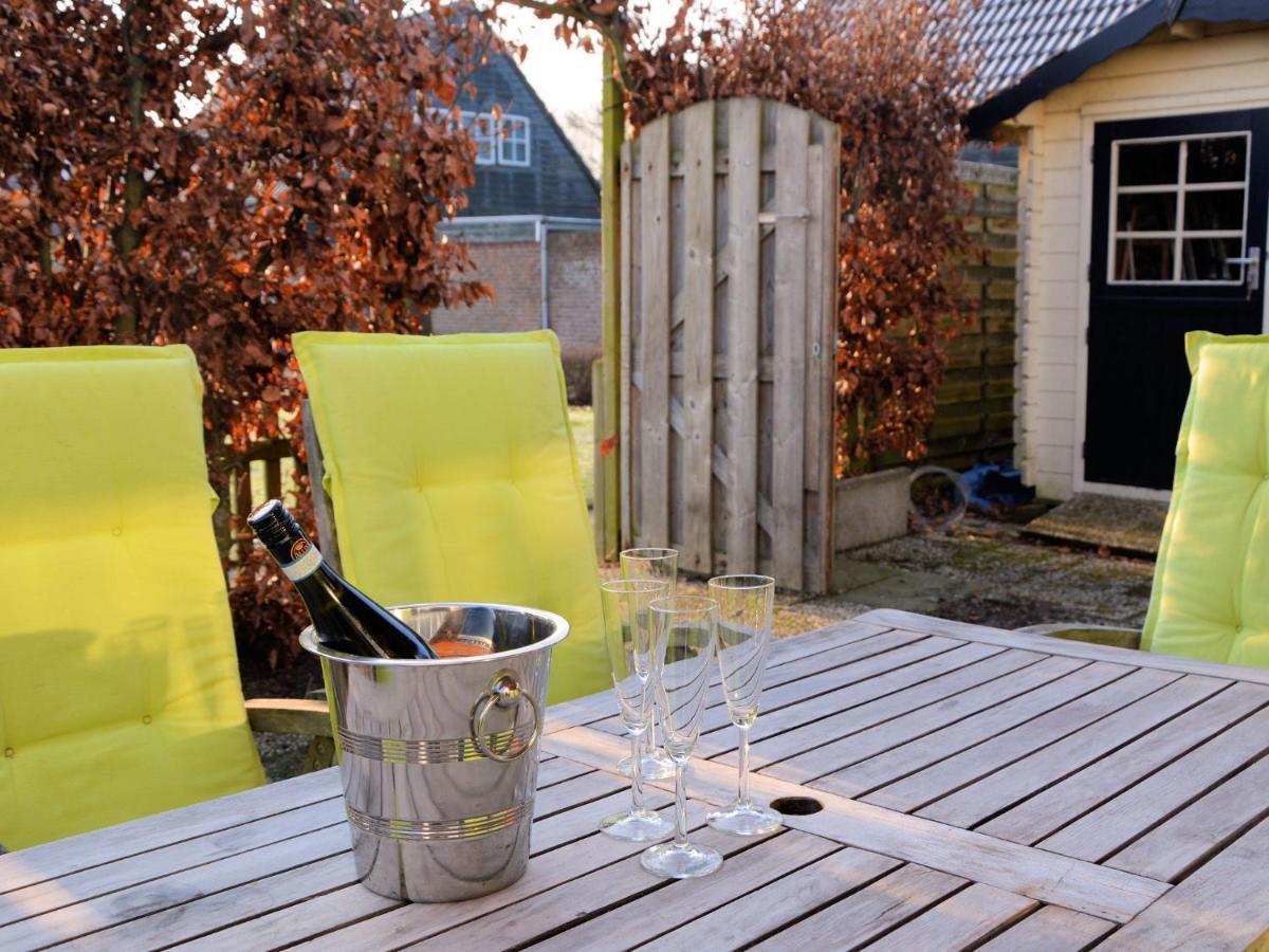 Cosy Holiday Home in Noordwijkerhout near Lake Buitenkant foto